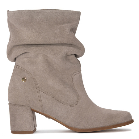 Maciejka Dark Beige Suede Boots 06005-10/00-6