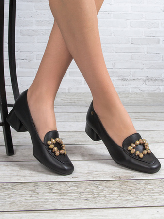 Maciejka Women's Black Leather Pumps