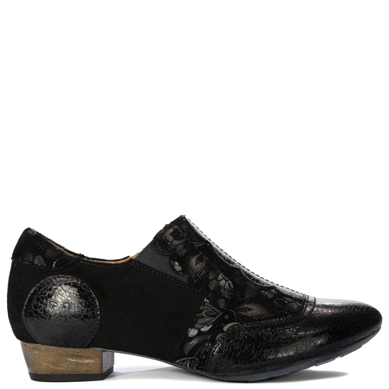 Maciejka Woman's Leather Black Low Shoes