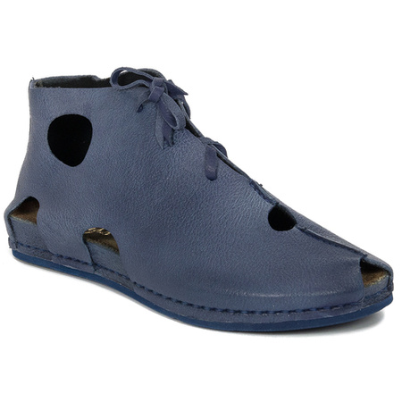 Maciejka Navy Low shoes