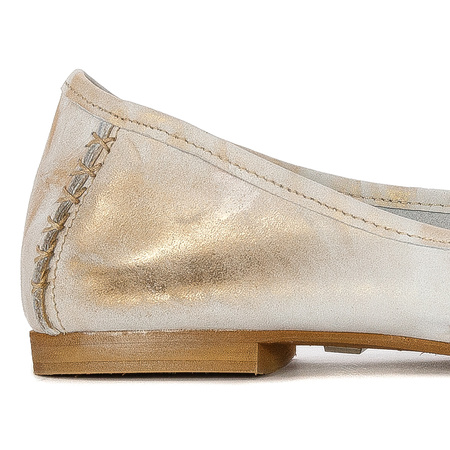 Maciejka Beige + Gold Ballerina 01358-22/00-0