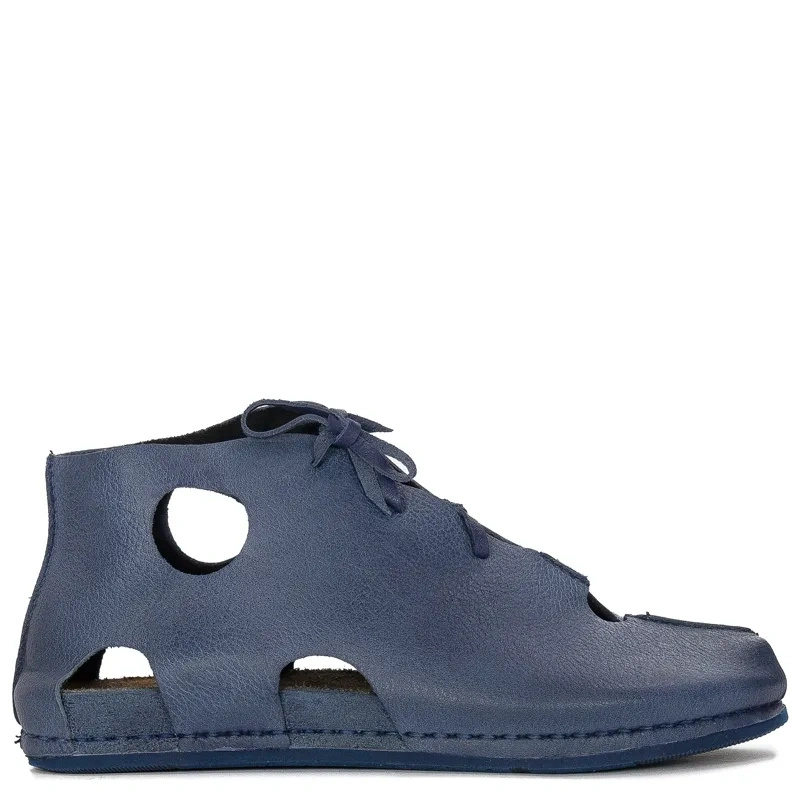 Maciejka Navy Low shoes