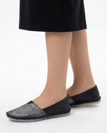 Maciejka Leather Slip-on Shoes Textured Silver-Black 1930W-46/00-0