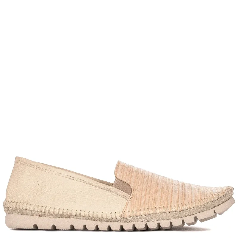 Maciejka Beige Low Shoes 3512W-18/00-5