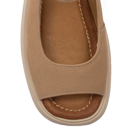 Maciejka Dark Beige Sandals 06070-10-00-1