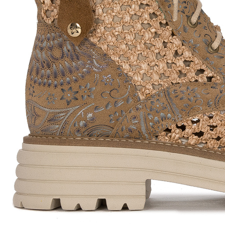 Maciejka Beige Boots 05802-04/00-5