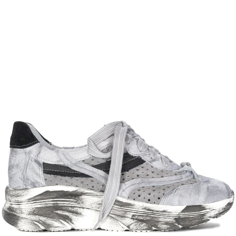 Maciejka Woman's Gray Sneakers