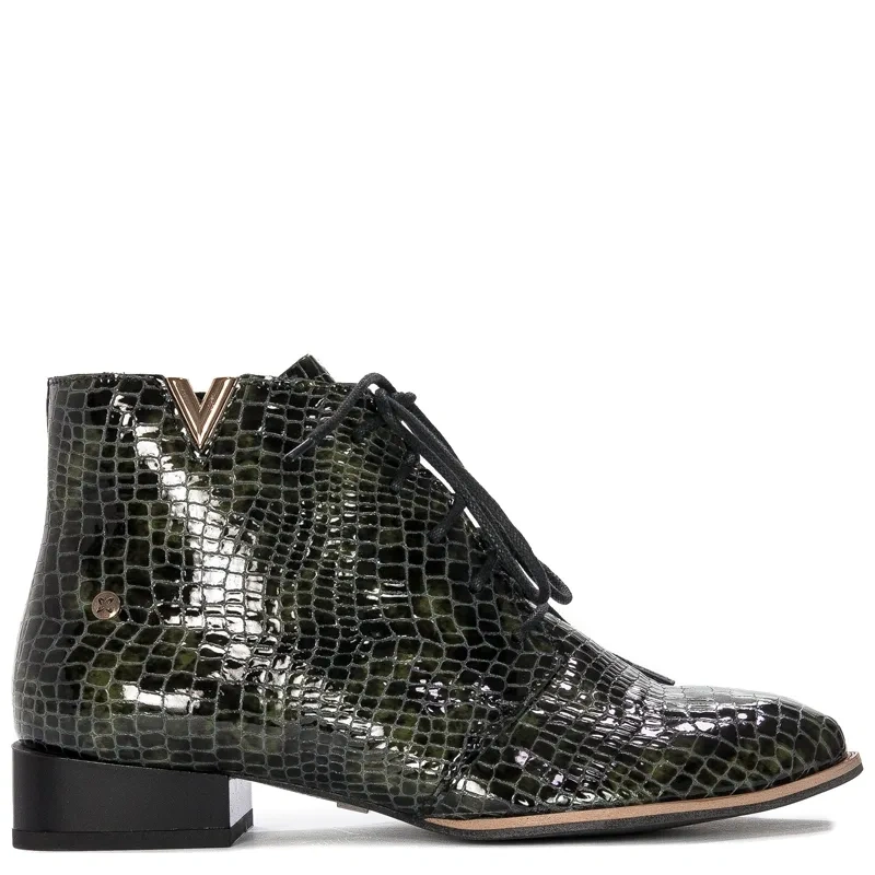 Maciejka Green Leather women's Boots 5743C-09/00-7