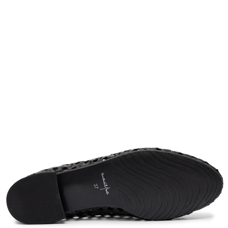 Maciejka Leather Perforated Lace-Up Flats Black 07303-01/00-1