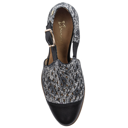 Maciejka Black and Beige Pumps 04962-44/00-5