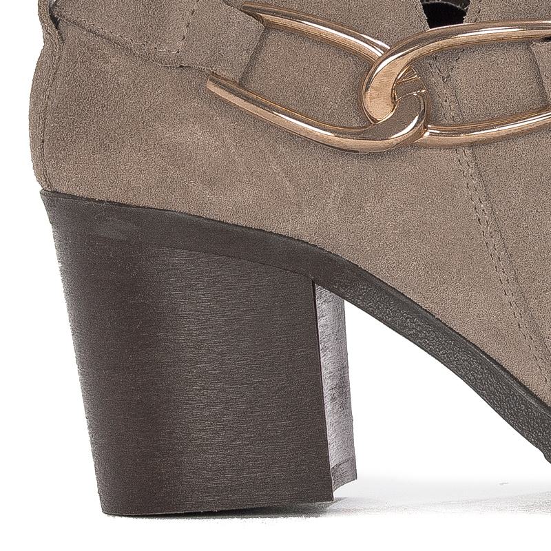 Maciejka Beige Boots 06247-04/00-7