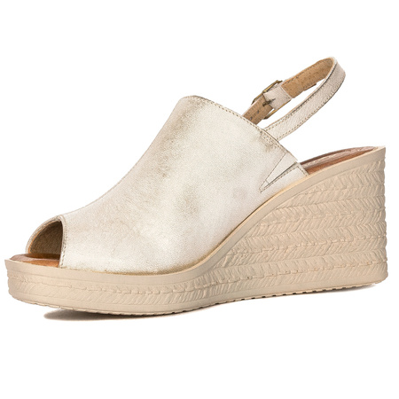 Maciejka Beige & Gold Sandals 6098A-04-00-5
