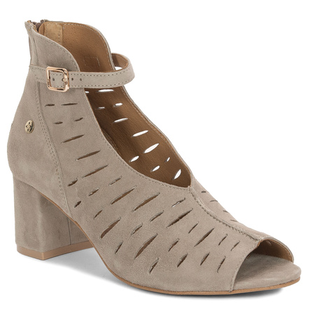 Maciejka Women's Leather Boots Beige