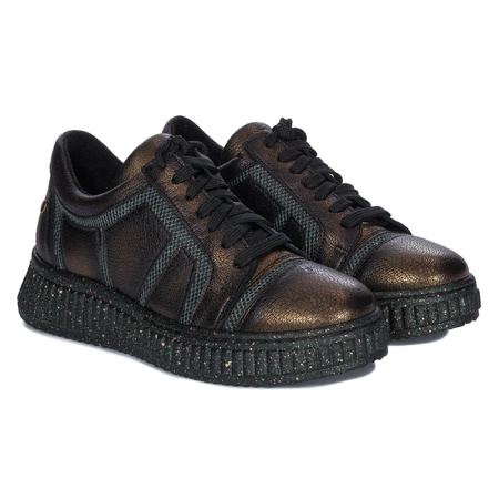 Maciejka Woman's Black and Gold Leather Sneakers