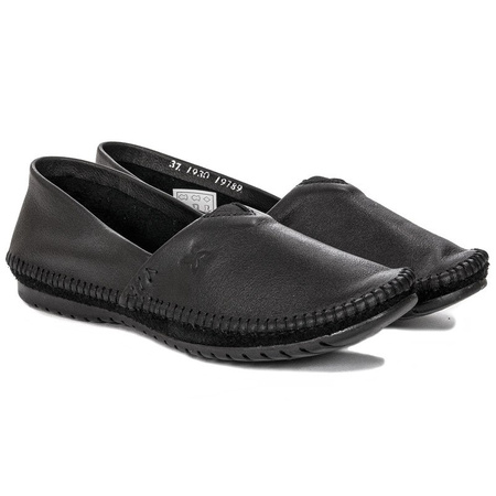 Maciejka Black shoes 01930-71/00-0
