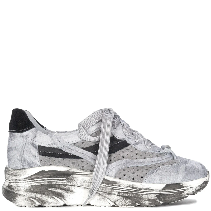 Maciejka Woman's Gray Sneakers