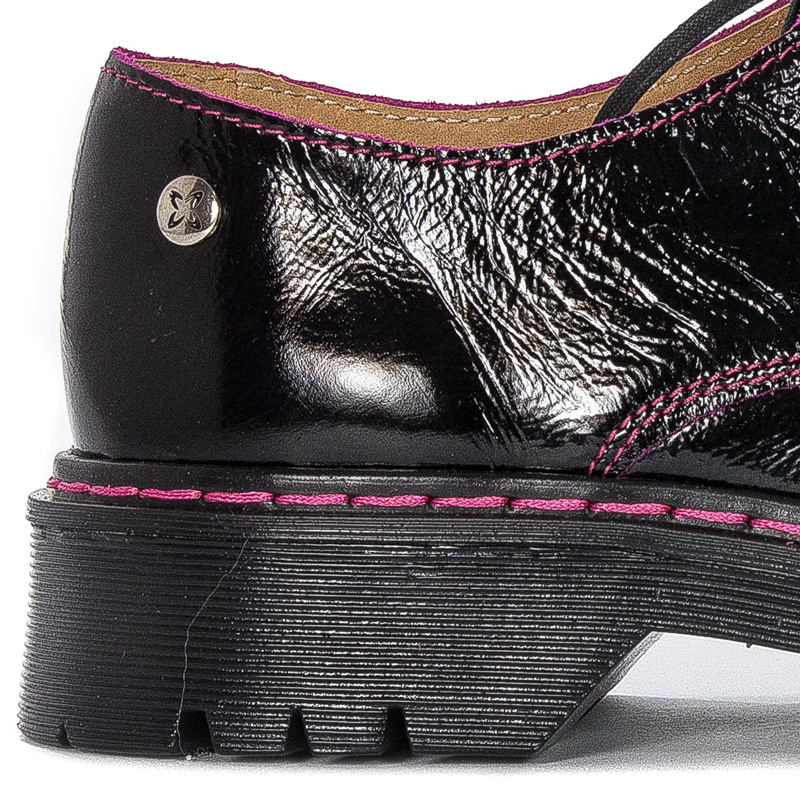 Maciejka Black+Fuxia Flat Shoes 04087-50/00-5