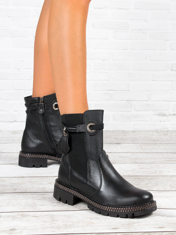Maciejka Black Leather Women's Boots 05727-01/00-6