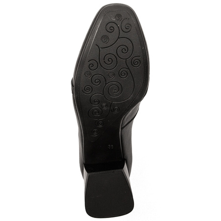 Maciejka Women's Black Leather Pumps
