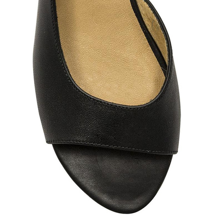 Maciejka Black Flat Shoes 00554-01/00-1