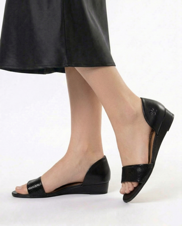 Maciejka Leather Sandals Closed Heel Low Wedge Black 01971-11/00-5