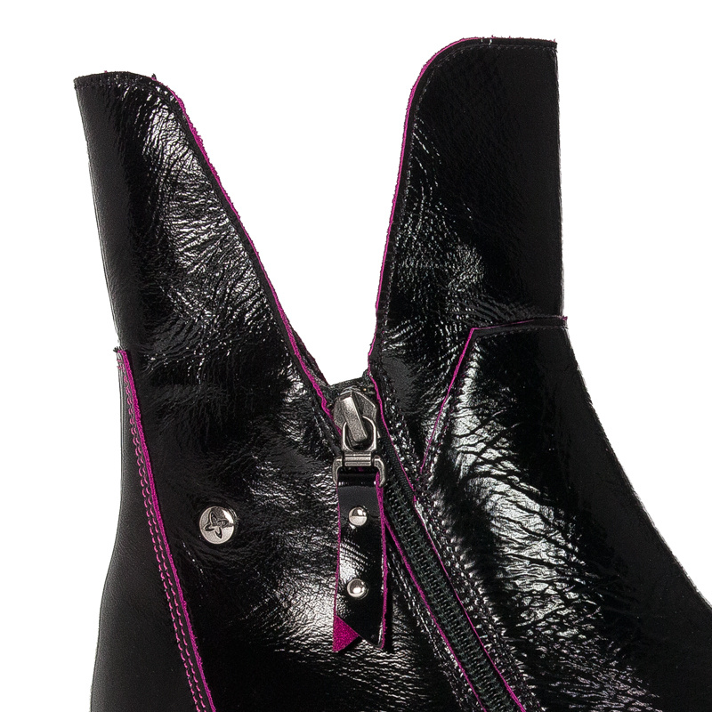 Maciejka Black+Fuchsia Boots 05747-15/00-7