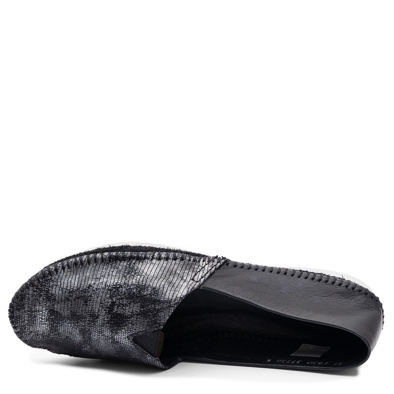 Maciejka Leather Loafers Artistic Silver Black 1930W-52/00-0
