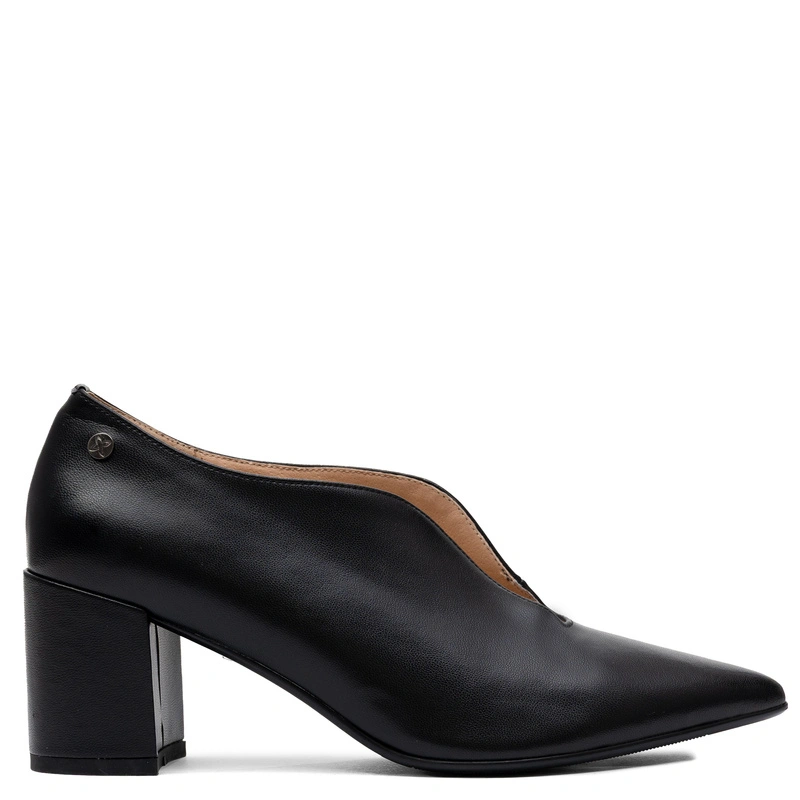 Maciejka Leather Asymmetric Pumps Block Heel Black K7469-01/00-1