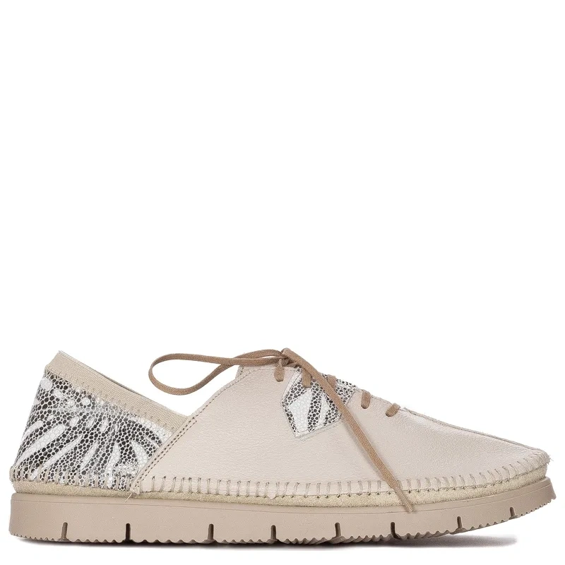 Maciejka Beige Low Shoes 05873-04/00-1