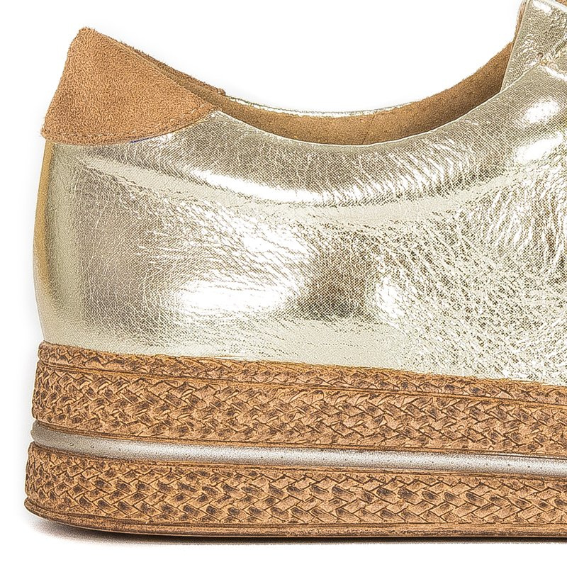 Maciejka Gold Flat Shoes 04550-25/00-5