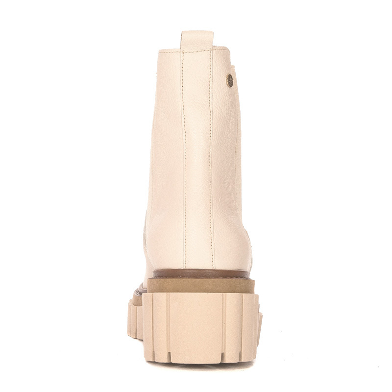 Maciejka Beige Boots 05312-04/00-6