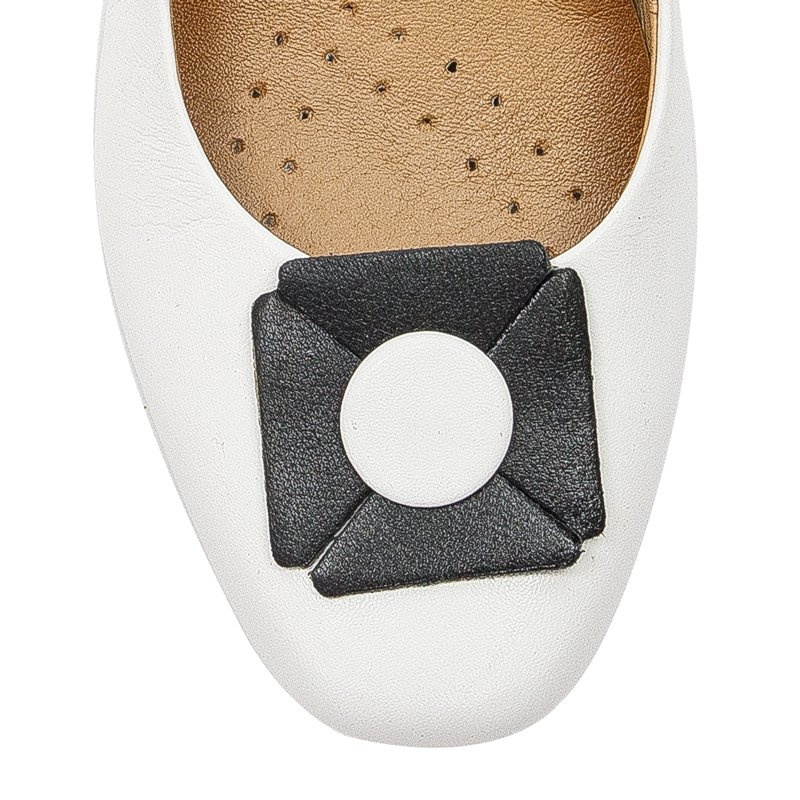 Maciejka White Pumps