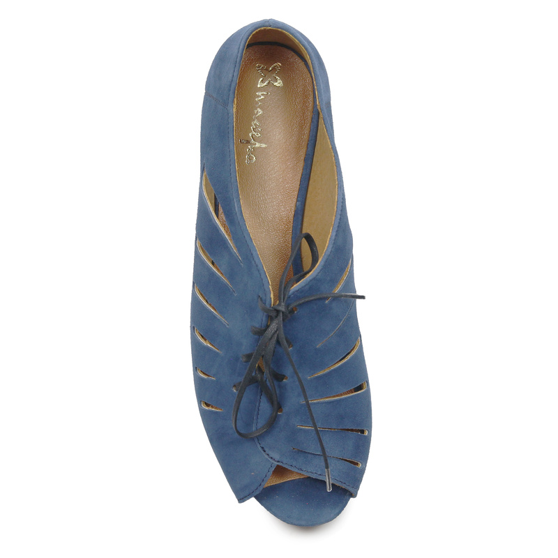 Maciejka Navy Velor Shoes 03973-17/00-5