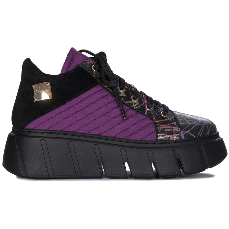 Maciejka Woman's Fuxia Sneakers