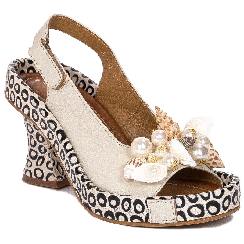 Maciejka Elegant Women's High Block Heel Leather Sandals With Shells Beige 05932-04/00-1