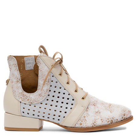 Maciejka Leather Ankle Boots Cutout Perforated Beige 05541-22/00-5