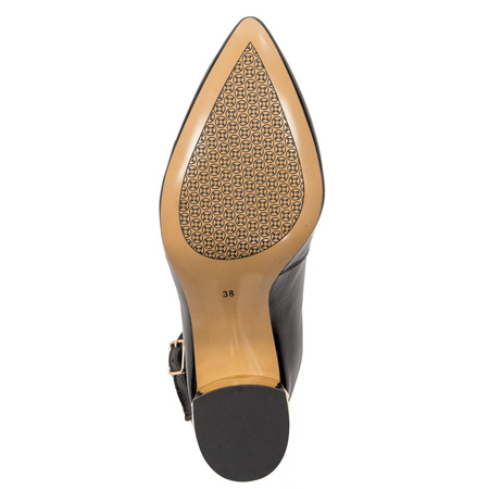 Maciejka Leather Black Pumps