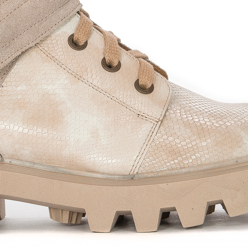 Maciejka 05219-04/00-3 Beige Lace-up Boots