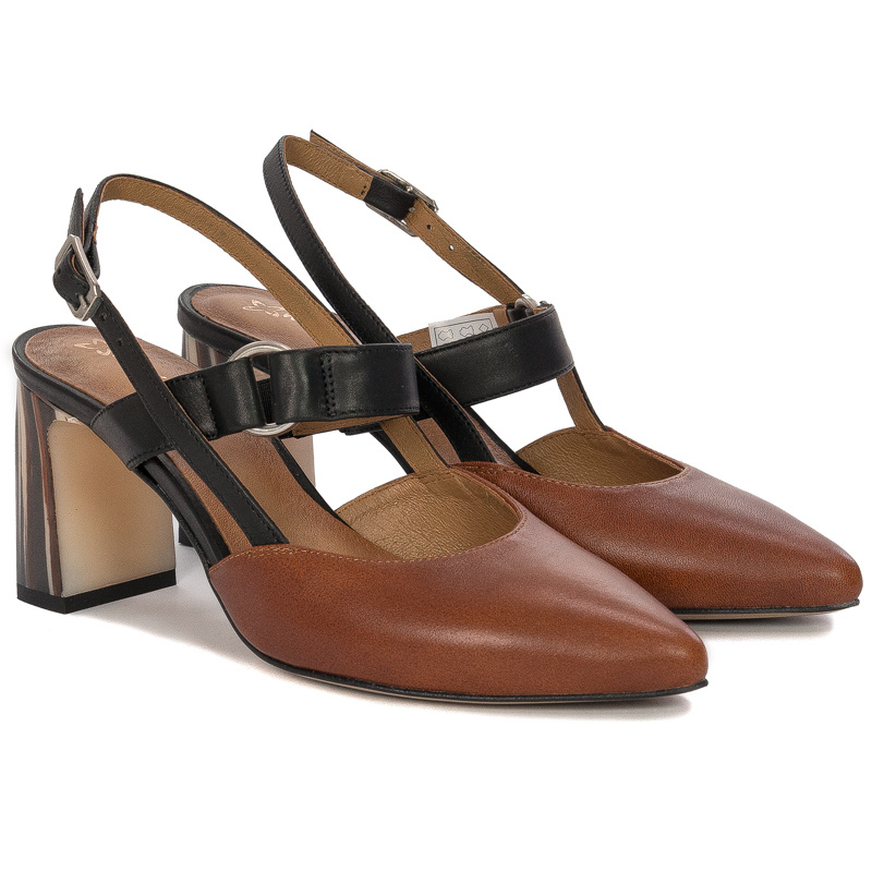 Maciejka leather Black and brown pumps