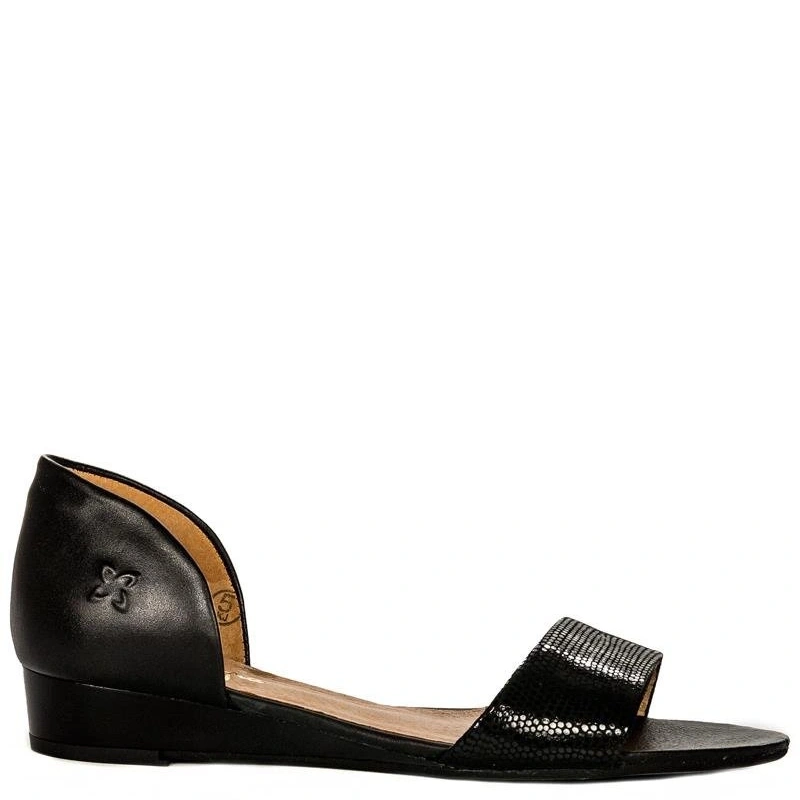 Maciejka Leather Sandals Closed Heel Low Wedge Black 01971-11/00-5
