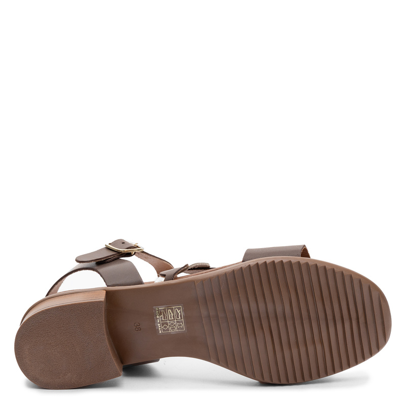 Maciejka Leather Sandals Decorative Artistic Strap Brown E7394-32/00-1