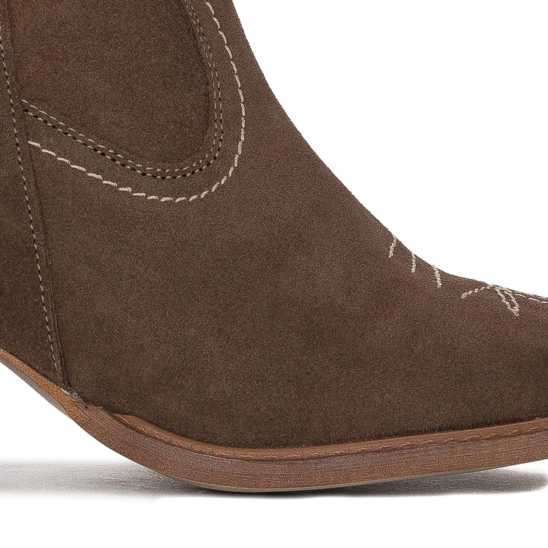 Maciejka 05776-14/00-6 light brown women's Boots