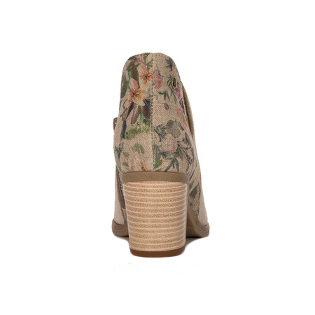 Maciejka Beige Boots 04492-10/00-5