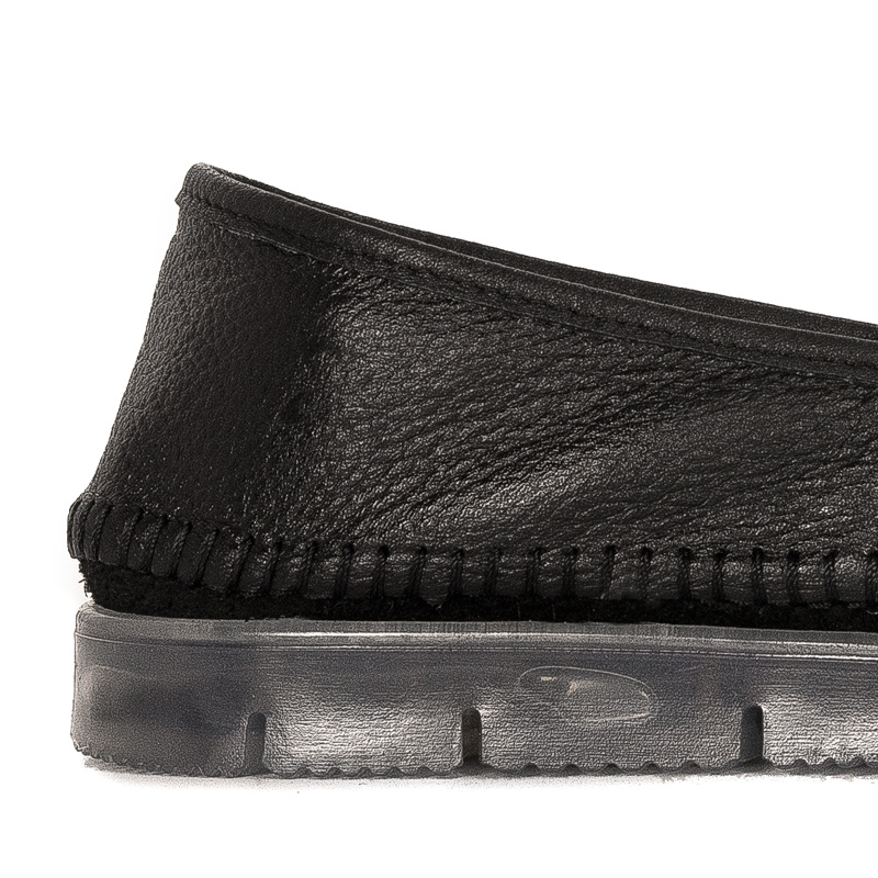 Maciejka Black - Gold Low Shoes