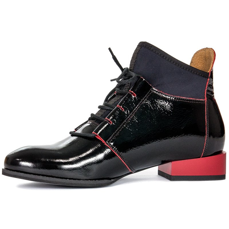 Maciejka Black Lace-up Boots 04744-16/00-5