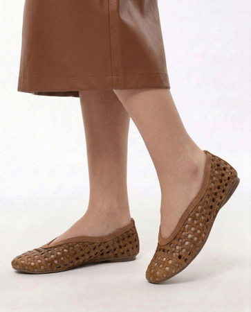 Maciejka Leather Perforated Slip-On Flats Brown 07307-29/00-0