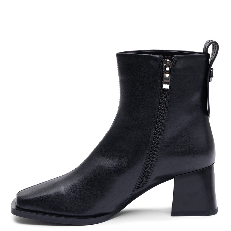 Maciejka Women's Leather Ankle Boots on a Heel Black K7660-01/00-7