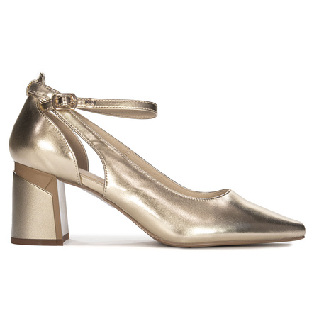 Maciejka Gold Pumps