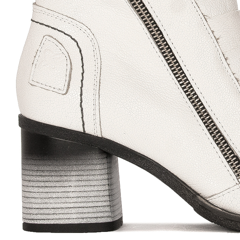 Maciejka White Women's Boots 05647-11/00-3
