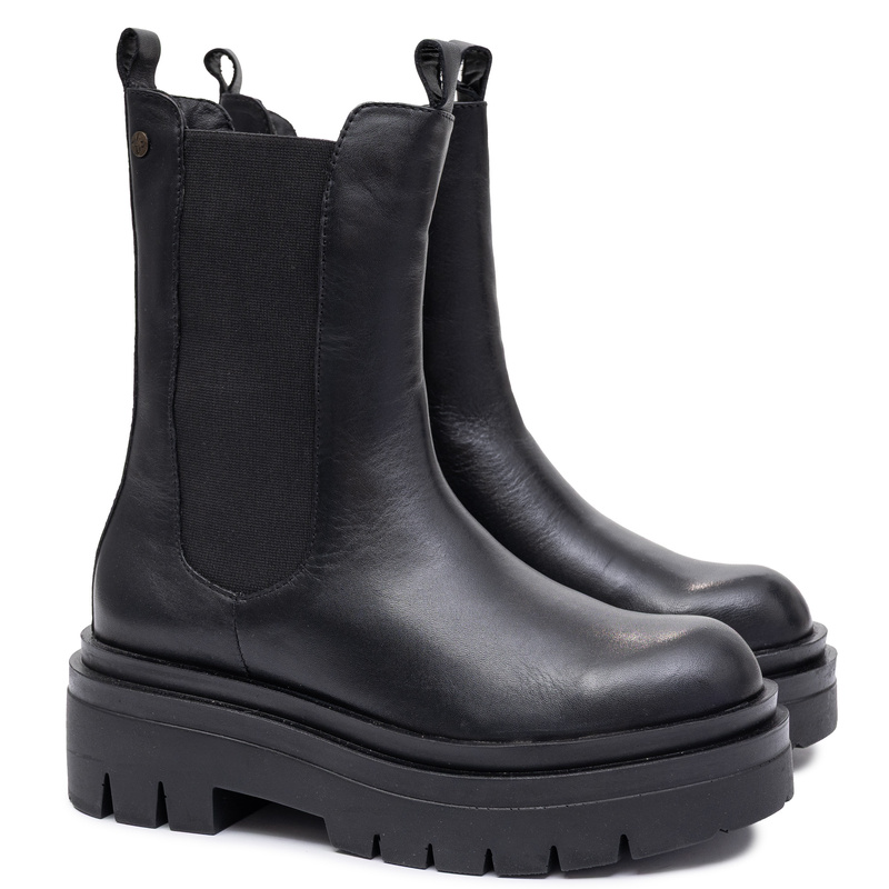 Maciejka Leather Platform Chelsea Boots Black P7844-01/00-7